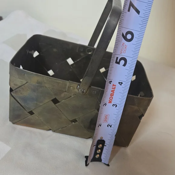 Woven Metal Basket with Handle - Picture 4 of 7